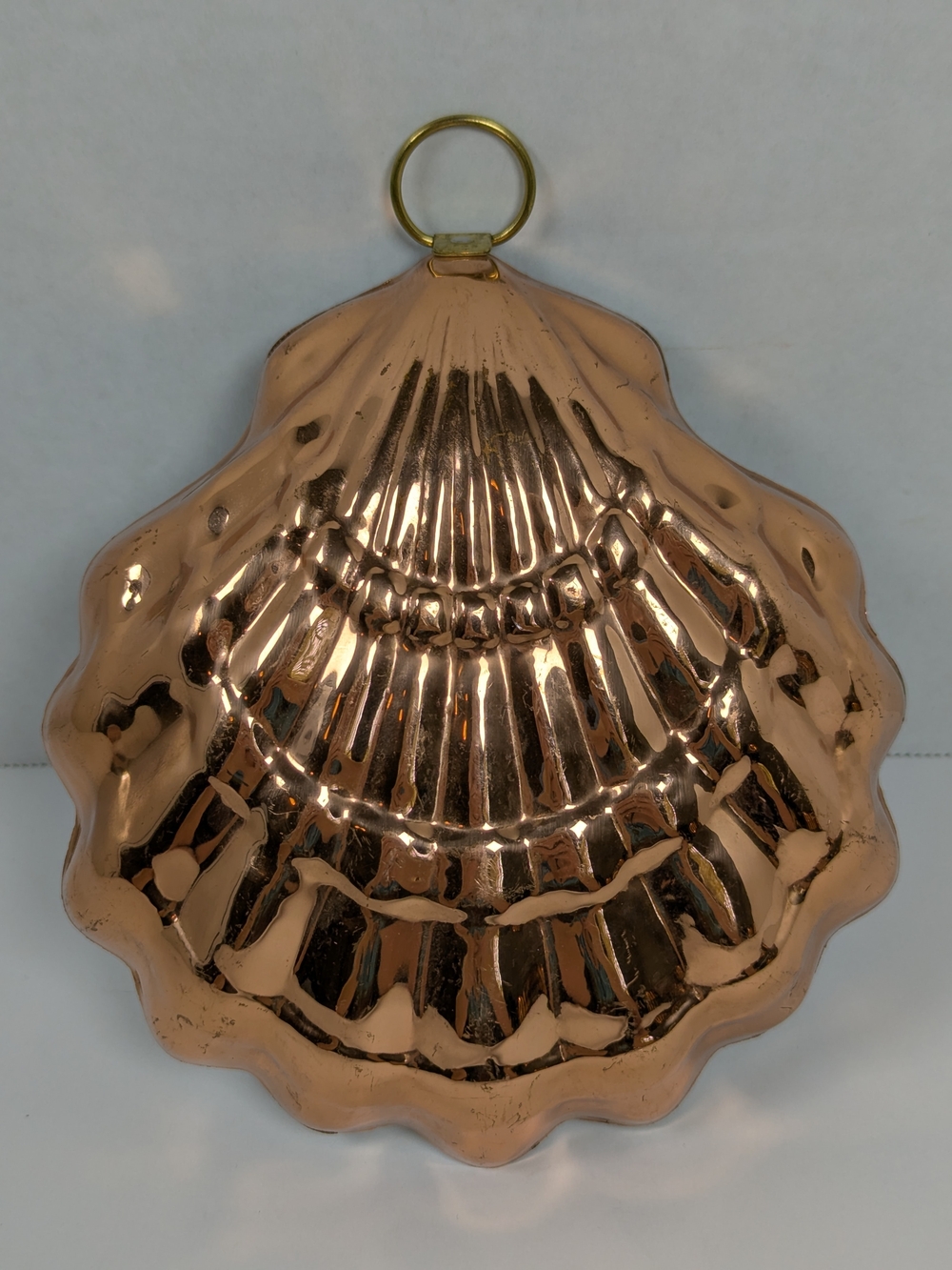 Vintage Shell Shaped Metal Mold Wall Hanging Copper Silver Tone Made Korea 6"
